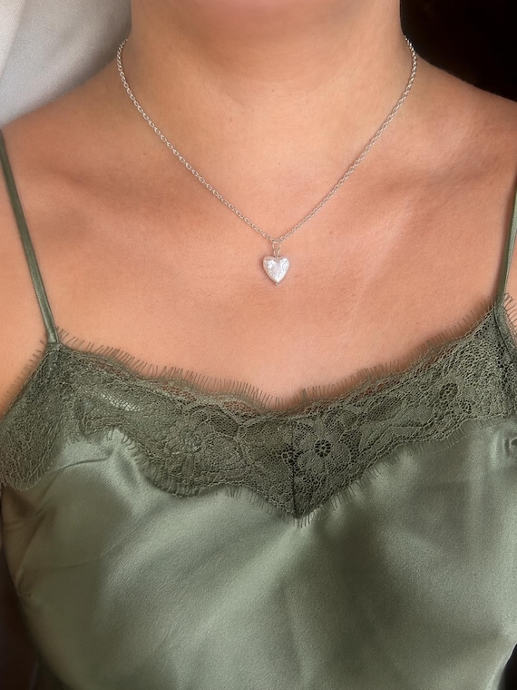 "Siren Heart" Pendant (Freshwater Pearl)
