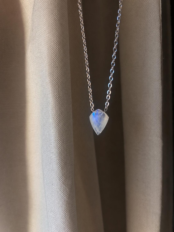 "Moon Drop" Pendant (Rainbow Moonstone)