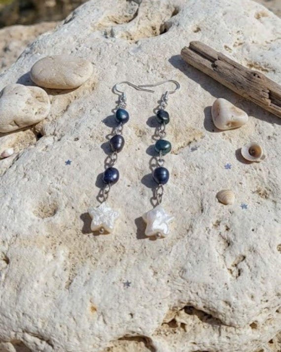 "Dark Starlight" Earrings (Freshwater Pearl)