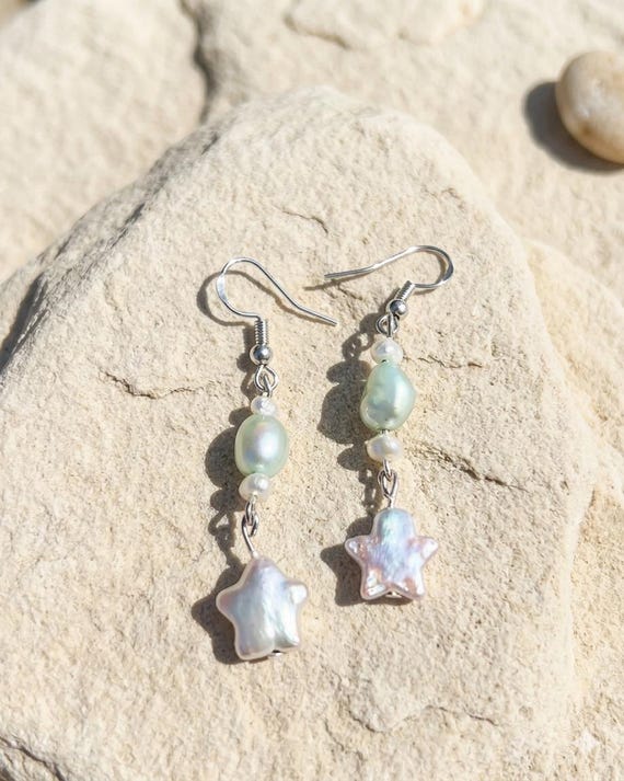 "Green Starlight" Earrings (Freshwater Pearl)