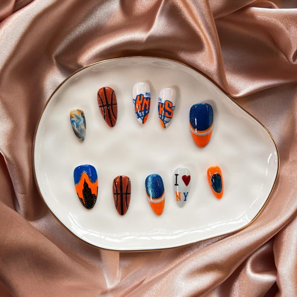 New York Knicks Press On Nails, Basketball Inspired Gel Press Ons, NYC Art, Handmade Sports Nails, NBA Press On Nails