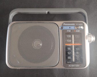 Panasonic Portable Radio RF2400D