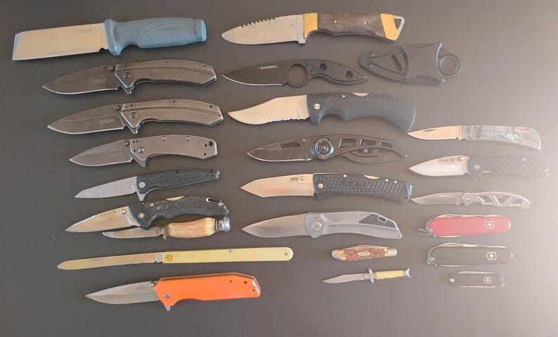 23 Knives Multi brand Gerber, Sog, Buck, Kershaw, Camilus, Victoronix, Huge LOT image 2