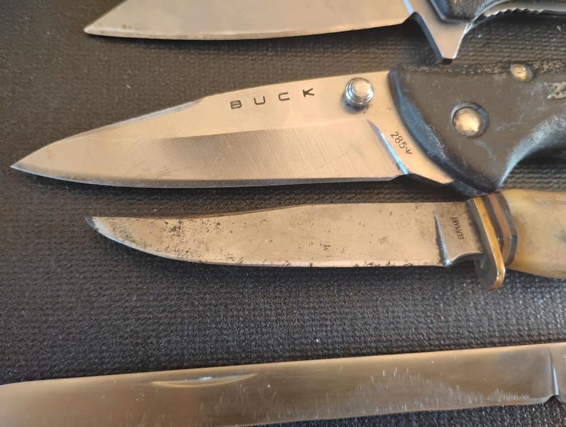 23 Knives Multi brand Gerber, Sog, Buck, Kershaw, Camilus, Victoronix, Huge LOT image 7