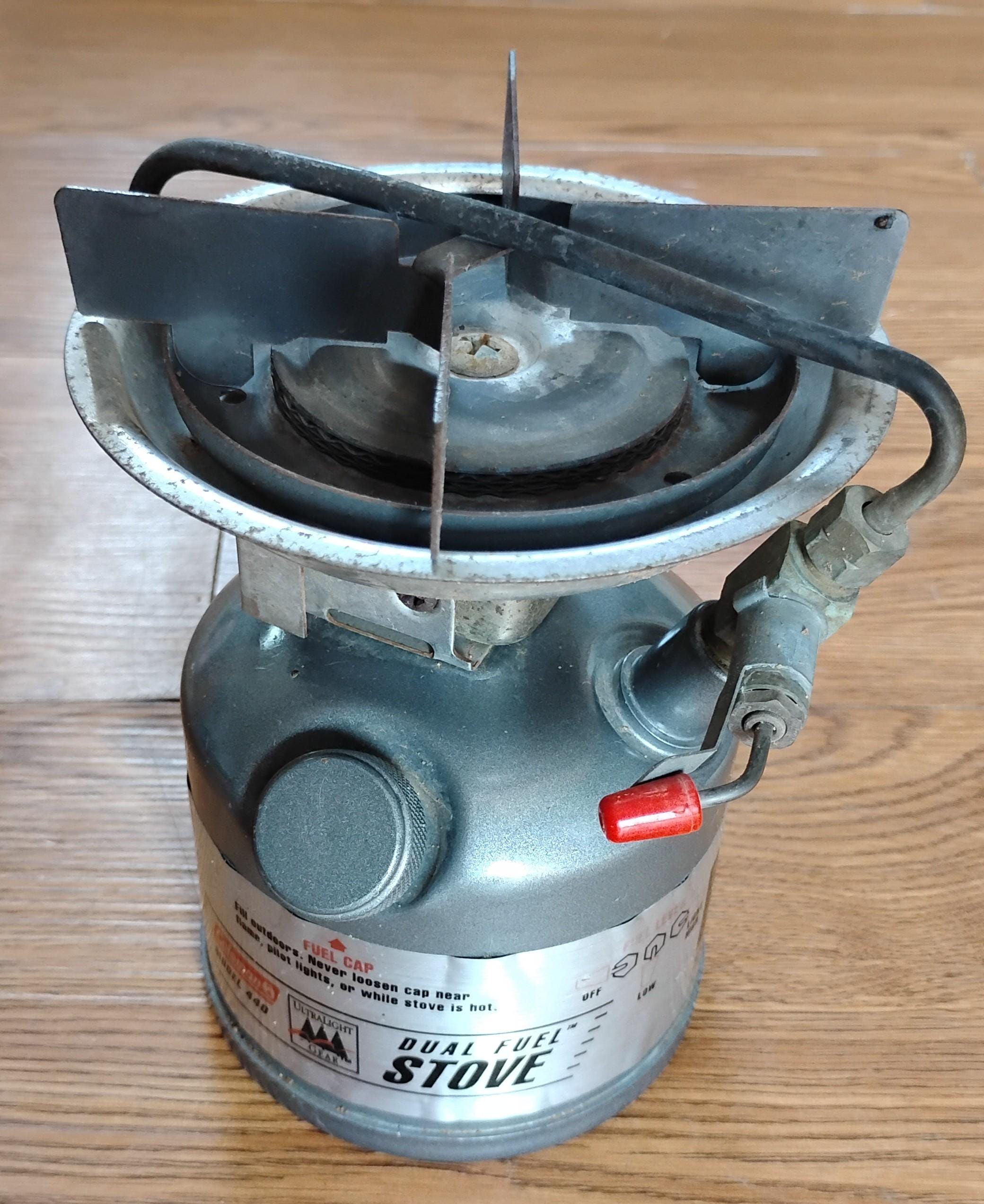 コールマン Coleman Unleaded 440 STOVE COLEMAN DUAL FUEL MODEL 440 SINGLE BURNER STOVE 7/93 CAMPING