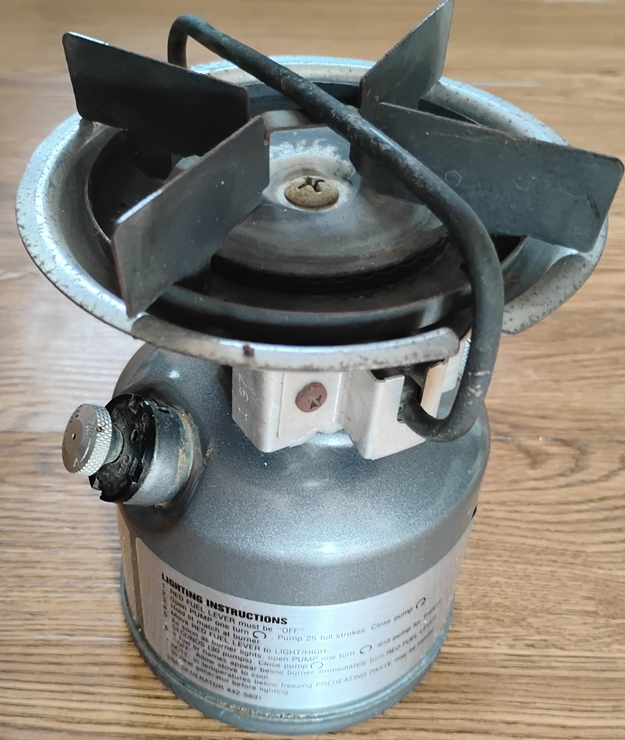 コールマン Coleman Unleaded 440 STOVE Coleman 440 Dual Fuel Ultralight Single Burner Stove NIB