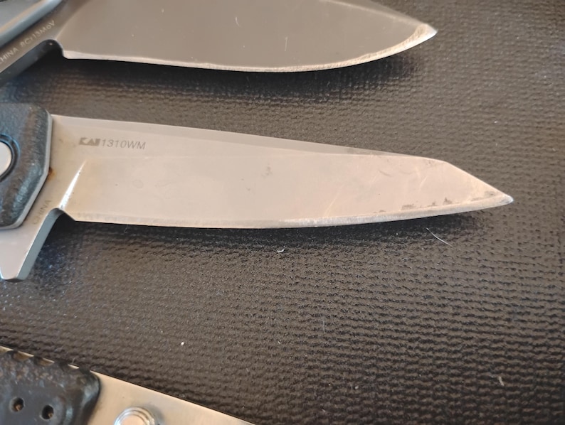 23 Knives Multi brand Gerber, Sog, Buck, Kershaw, Camilus, Victoronix, Huge LOT image 19