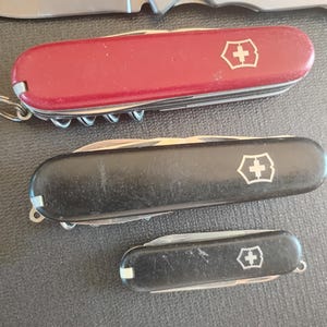 23 Knives Multi brand Gerber, Sog, Buck, Kershaw, Camilus, Victoronix, Huge LOT image 16