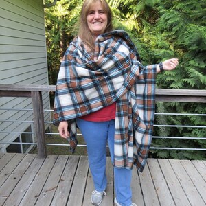 fleece wrap, womens poncho, fleece shawl, plaid wrap, hooded poncho, hooded wrap, plus size wrap, wrap with hood, poncho for women, wrap