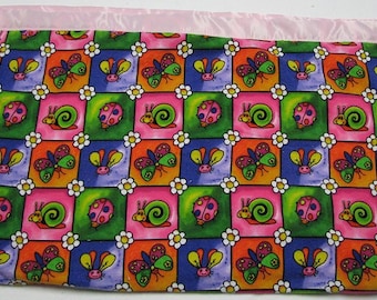 Satin baby blanket, Baby Blanket, Baby Quilt, girls blanket, Security Blanket, satin trim blanket, Butteflies, pink baby blanket, blanket