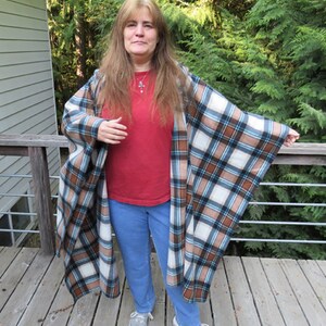 fleece wrap, womens poncho, fleece shawl, plaid wrap, hooded poncho, hooded wrap, plus size wrap, wrap with hood, poncho for women, wrap