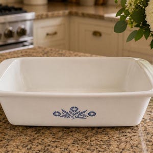 Corning Ware P-315 Blue Cornflower Loaf Pan/ 9x5x3