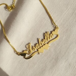Collar personalizado con nombre hecho a mano – Colgante de corazón chapado en oro personalizado, gargantilla llamativa de acero inoxidable para mujer