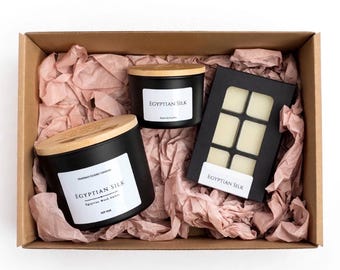 Set regalo in seta egiziana / Candele da 283 g + 59 g + Cialde di cera profumata / Set di candele in cera di soia all'ambra e muschio / Regalo a tema fede per lei / Cofanetto estivo per la cura di sé