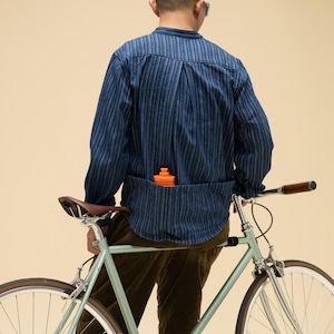 Casual Cycling Jersey, All-Day Bike Ride Shirt, 4-Pocket Design image 2