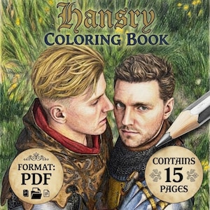 Puede incluir: Una taza de cerámica blanca con un asa negra y el texto "But First, Coffee" en negrita negra. La taza se encuentra sobre un fondo neutro, resaltando su diseño simple.