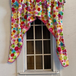 Dollhouse Miniature CURTAIN Window Treatment, Tapered Valence 1:12 Scale
