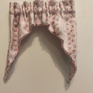 Melody Jane Dollhouse Lace Swag Valance - Ecru Cream, 1:12 Scale Miniature Window Accessory