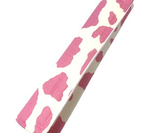 Pink Cow Spots Seat Belt Cover-10 Inch Comfortable Shoulder Seat Belt Cover-Gift for Bestie