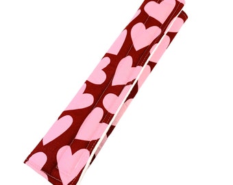 Car Seat Belt Cover Pink Hearts-10 inch Comfy, Cushiony Shoulder Seat Belt Strap-Gift for Friend