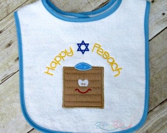 Pessach Passover bib, Jewish baby bib, Happy Pesach with matzah, baby milestone, my first holiday