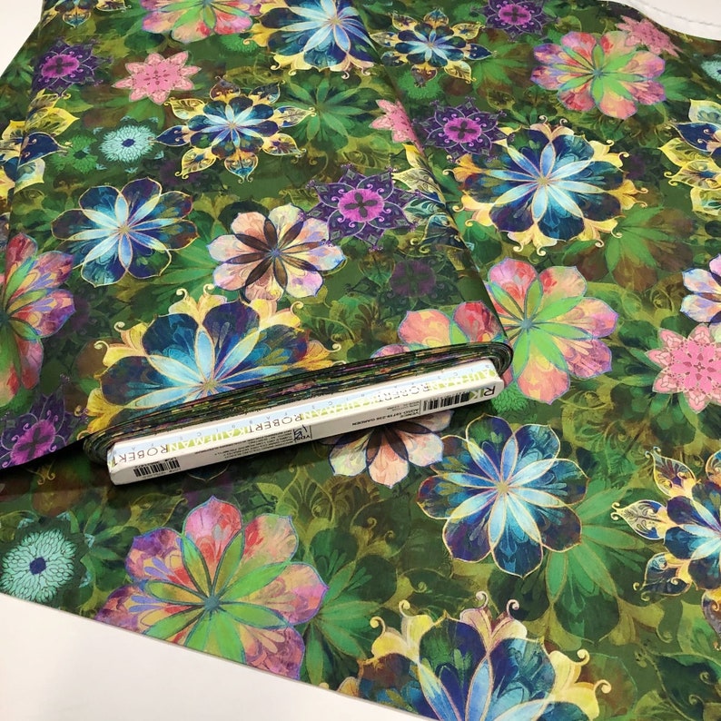1 Yard Robert Kaufman Venice Green Kaleidoscope Floral Quilt Etsy