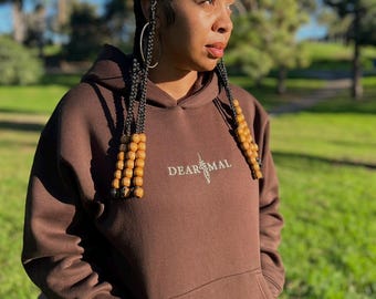 Sudadera con capucha "Carta de amor a uno mismo" / Marrón/Crema