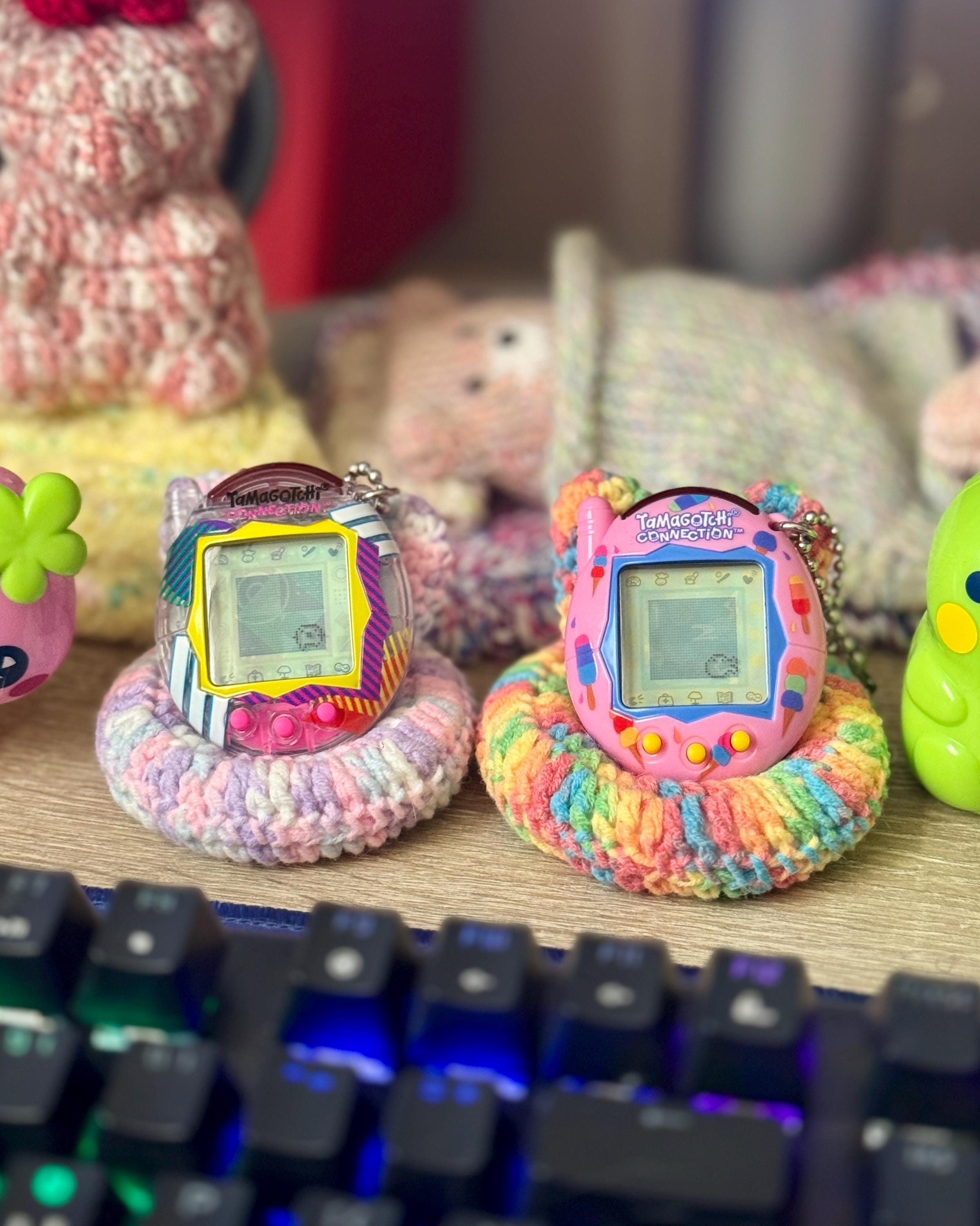 Vintage Tamagotchi Clear Plastic Shell Case Pink w/ Sticker 1998