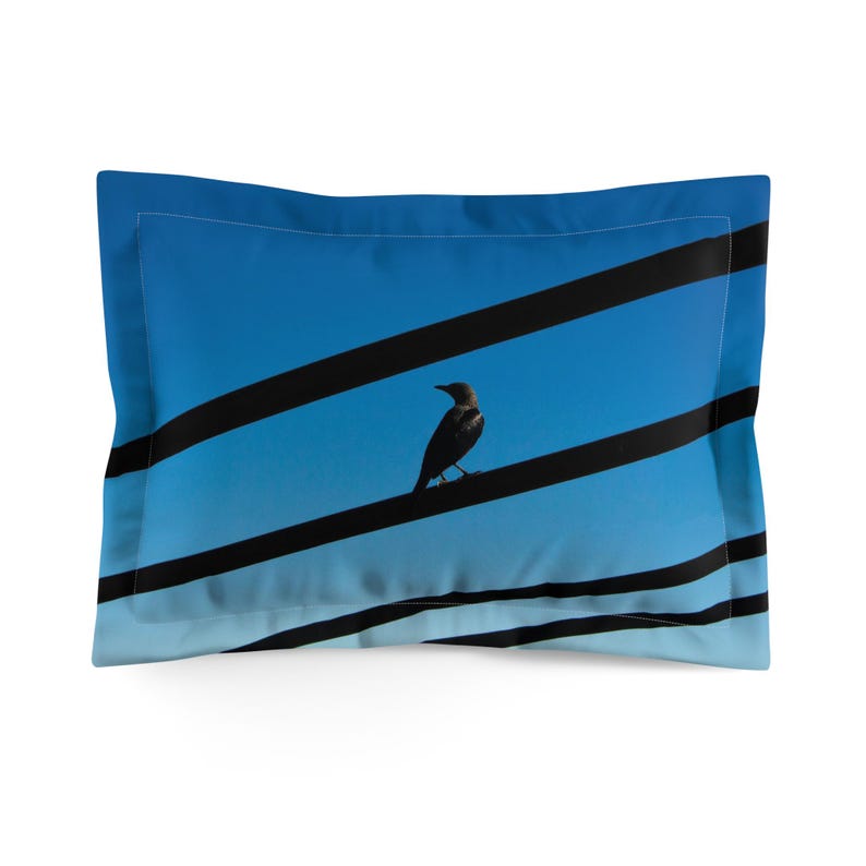Funda de almohada de microfibra con silueta de pájaro en cables eléctricos imagen 3