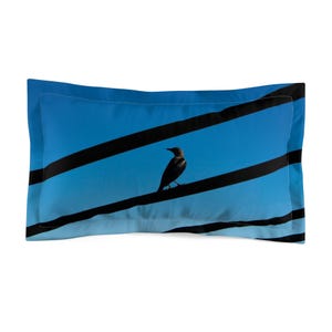 Funda de almohada de microfibra con silueta de pájaro en cables eléctricos imagen 2