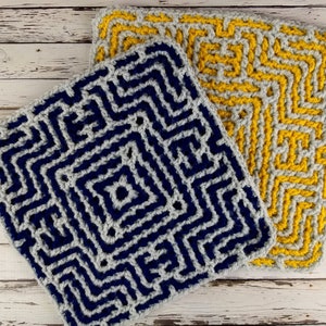 Interlocking Crochet Square | Crochet Blanket Square | March Interlocking Crochet Square in the Round