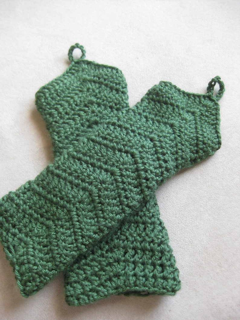 Crochet Pattern Chevron Armwarmer Fingerless Gloves image 3