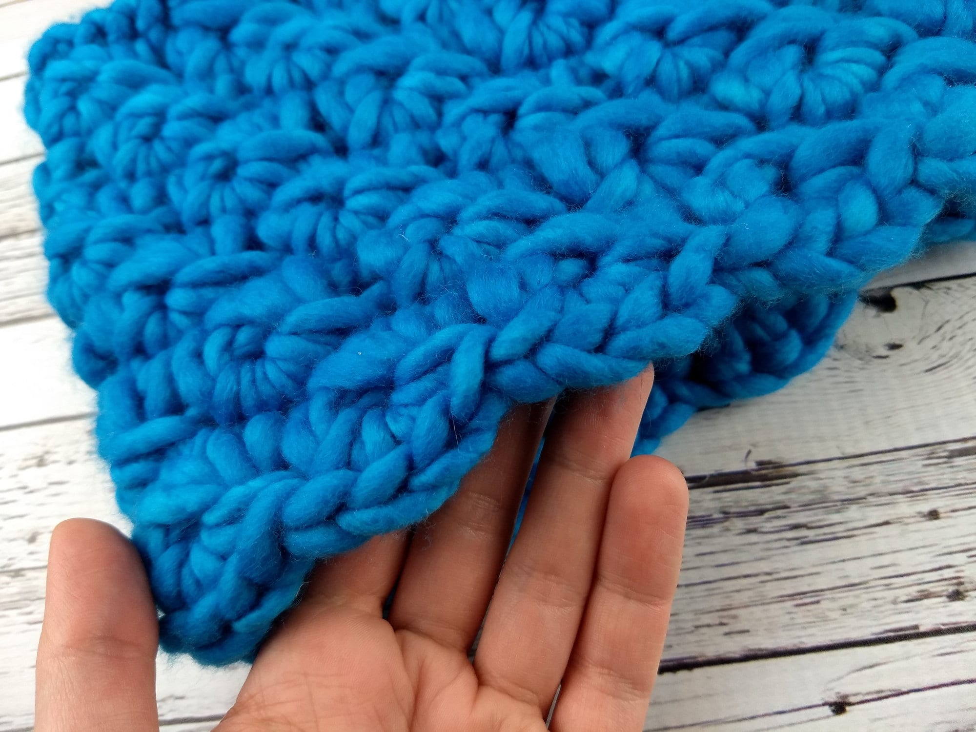 40 Crochet Techniques Patterns with Tunisian Scarves, Doilies, and Filet Designs 9 Broomstick Lace Chunky Neckwarmer Crochet