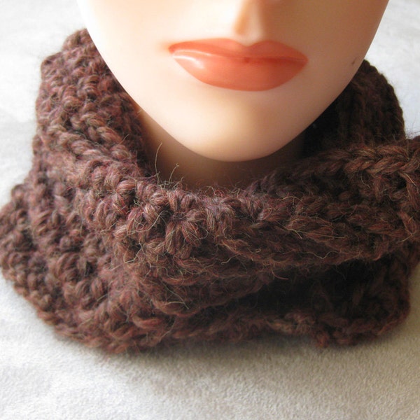 Crochet Cowl Pattern - Openwork Spiral Ladder Crochet Neckwarmer