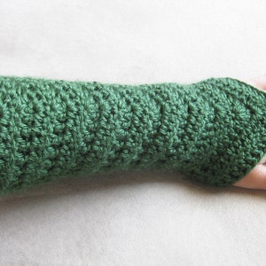 Crochet Pattern - Chevron Armwarmer Fingerless Gloves