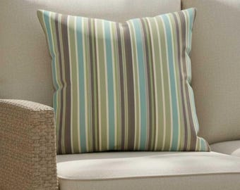 Funda de cojín de interior y exterior Sunbrella Acrylic Brannon Whisper Stripes con cremallera