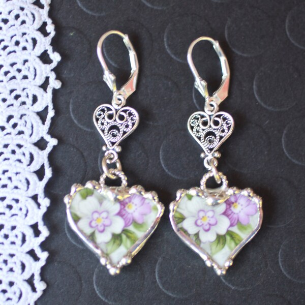 Ohrringe, defekte China Schmuck, Ohrringe China, China-Herz, lila Floral Sterling Remasuri, gebrochen gelötet Schmuck