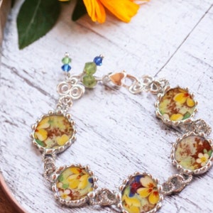 Bracciale, Gioielli in porcellana rotta, Bracciale in porcellana rotta, Mary&#39;s Garden, Fiori blu e verdi, Accessori in argento sterling, Gioielli saldati