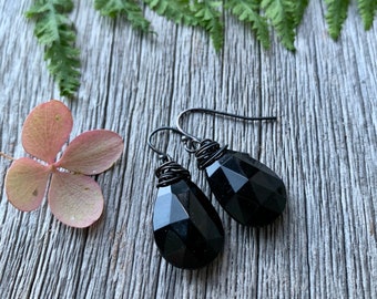 Vintage BLACK FACET glass and oxidized sterling silver drop earrings