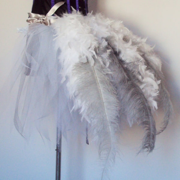 White Silver Grey Autruche Plume Burlesque Bustle