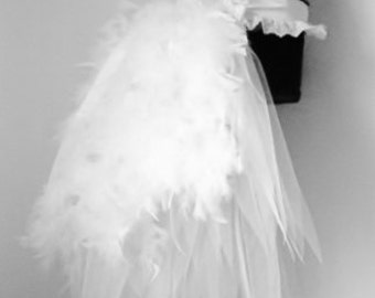 White Swan Burlesque Bridal Bustle Belt size US 2 4 6 8  10 UK 6 8 10 12 14