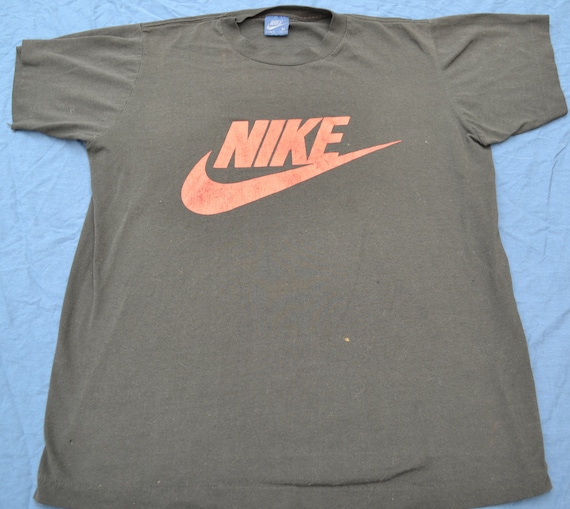 nike pinwheel t shirt