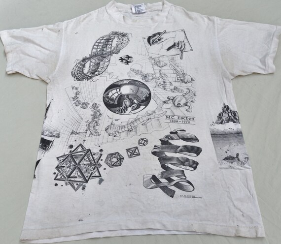 tee t