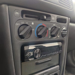 BMW Corolla E11 Belüftungs-/Heizungsknopf - STL-Datei | 1997–2002 | Alle Teile sind verchromt