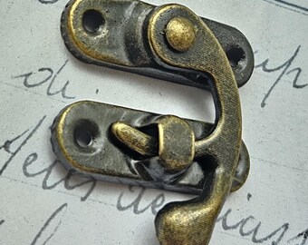 Antiqued Silver Bronze Steampunk Clasp Set: Decorative Latch with Screws