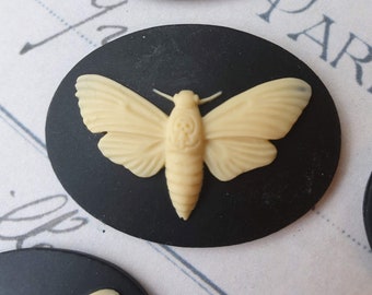Cameo Deathhawk Moth Resin cabochon 40x30mm Ivory on Black Moth Skull Butterfly Gothic Insect Goth- 5 pieces