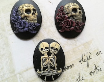 Antiqued Sugar Skull Siamese Twin Cameo Cabochon (40x30mm)