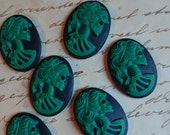 Skeleton lady cameo cabs. Skull day of the dead lolita 25x18mm - 6 PIECES - Zombie Green on Black