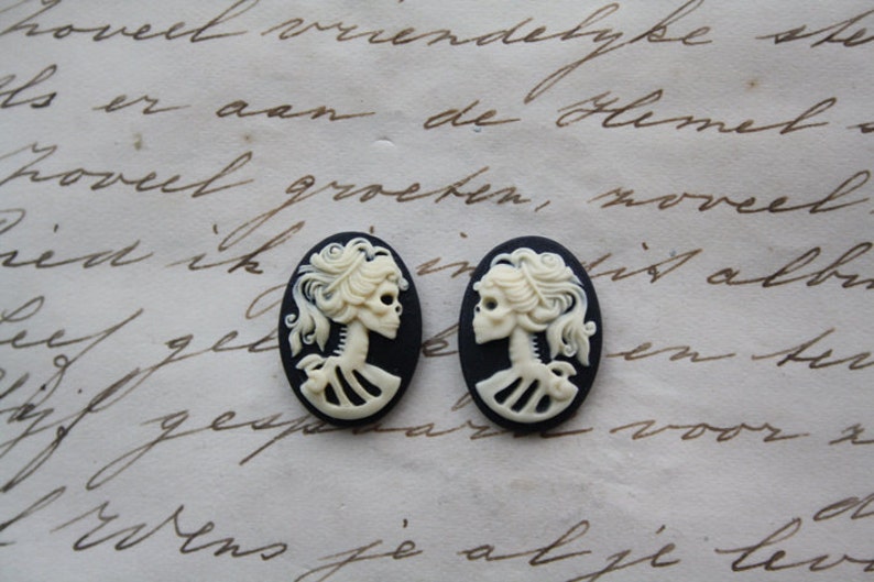 Skeleton lady cameo cabs. Skull day of the dead lolita 18x13mm 10 PIECES LEFT and RIGHT image 1