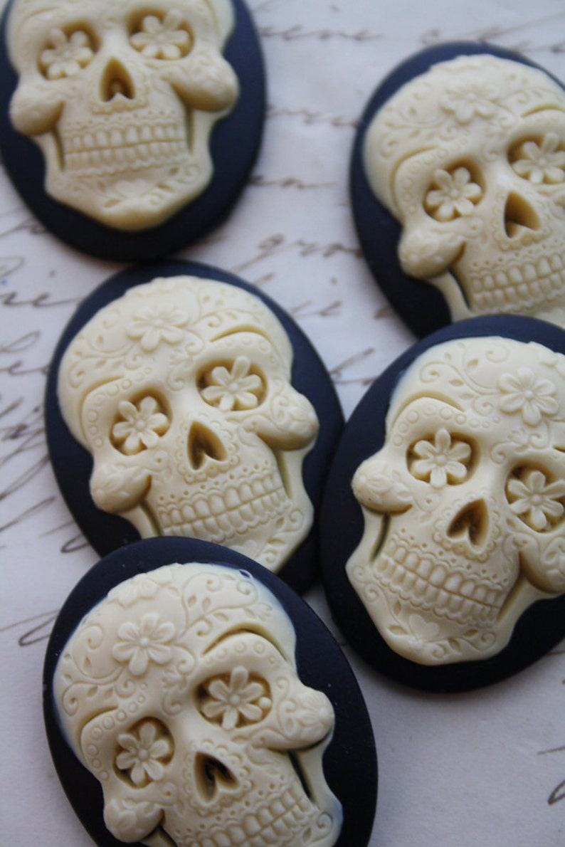 DAY of the DEAD Sugar Skull Cameo Cabs Cabochon Day of the Dead Dia de los Muertos Skull Black Ivory 40x30mm Sugarskull 5 PIECES image 3